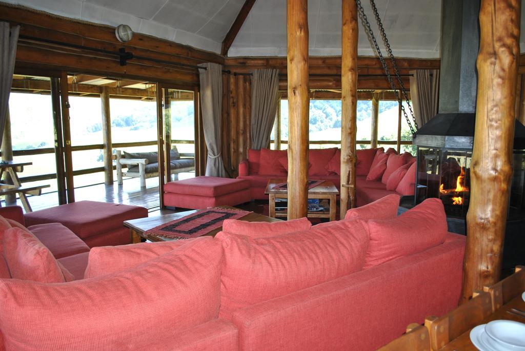 Greenfire Drakensberg Lodge Bonjaneni Exterior photo