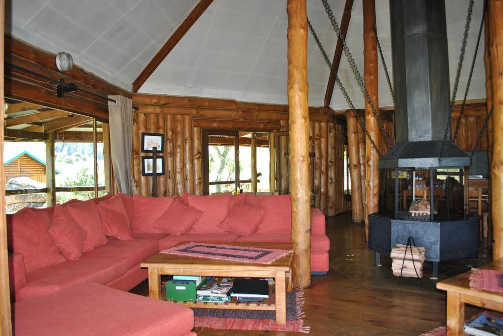 Greenfire Drakensberg Lodge Bonjaneni Exterior photo